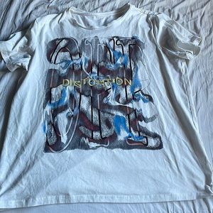 distortion graphic tee siz m